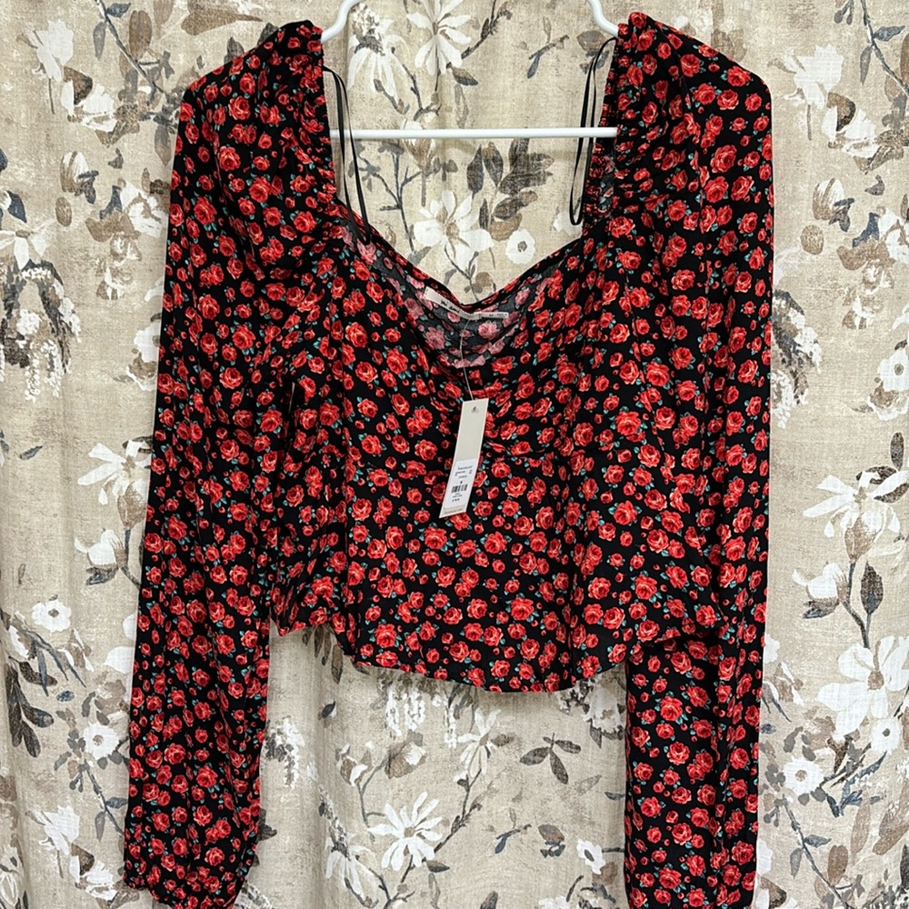 NWT cropped floral shirt